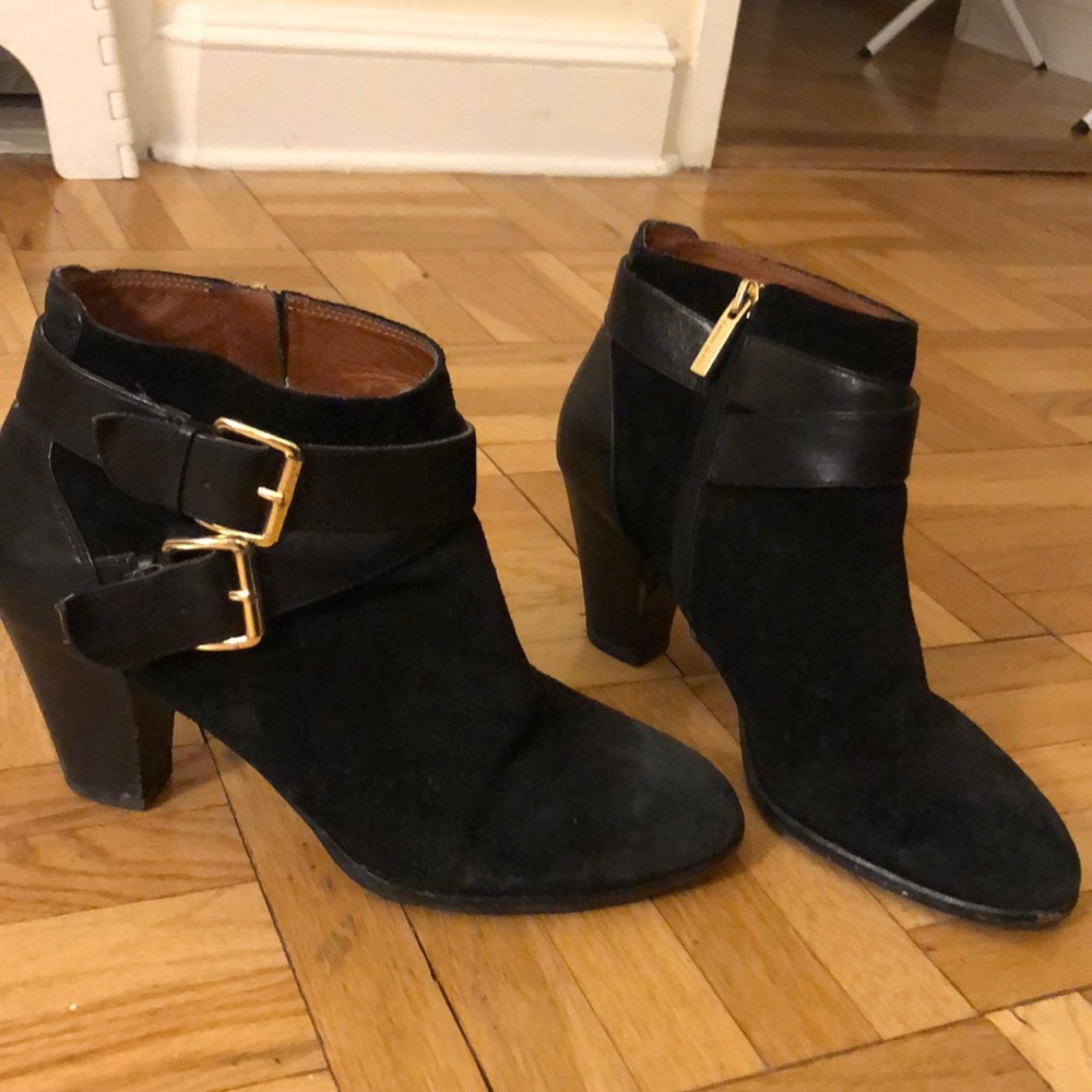 Louise et Cie black suede booties